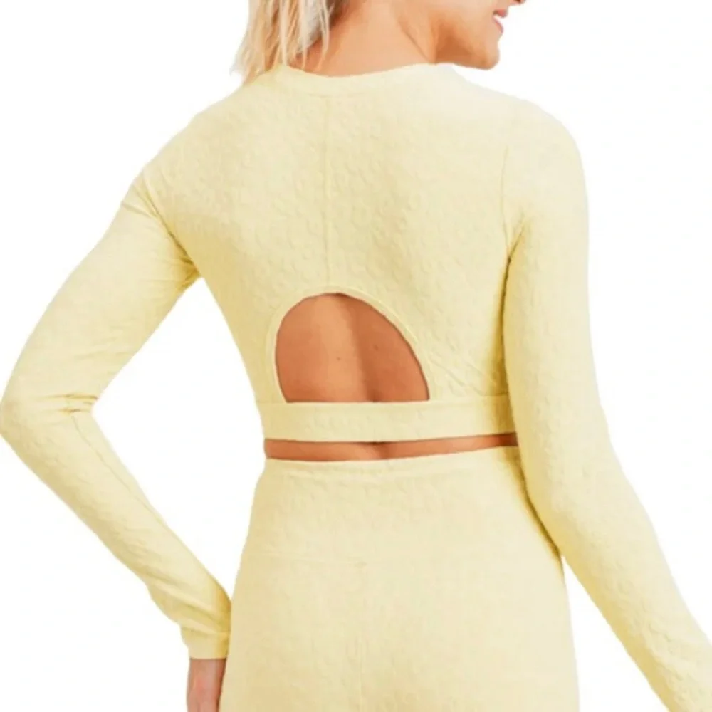 Mono B Butter Yellow Leopard Jacquard Long Sleeve Workout Crop Top Size L